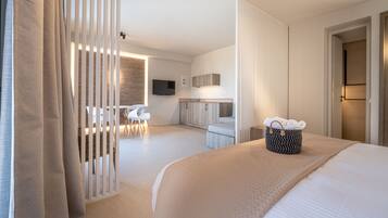 Premium Suite, Private Pool, Sea View | Private kitchen | Mini-fridge, stovetop, coffee/tea maker, electric kettle