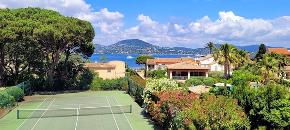 Sport court