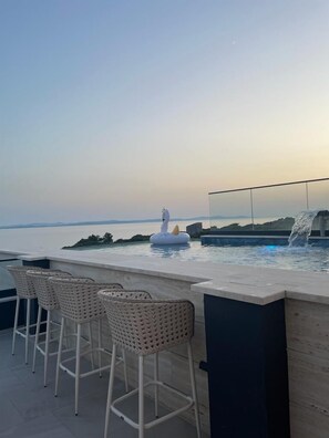 Piscine extérieure, piscine chauffée
