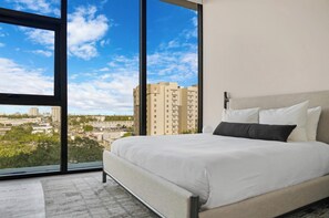 1 室のベッドルーム、アイロン / アイロン��台、WiFi (無料)、ベッドシーツ