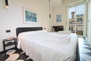 2 slaapkamers, een bureau, een strijkplank/strijkijzer, wifi