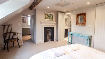 1 bedroom, individually decorated, individually furnished, free WiFi