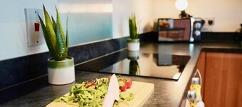 Peaceful 2 Bed Riverside Apartment With Parking in Central Maidstone