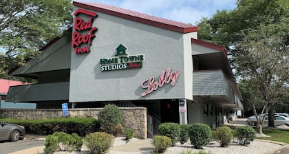HomeTowne Studios By Red Roof Mystic - New London