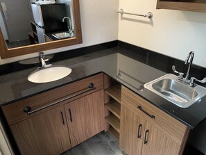 Free WiFi, bed sheets, wheelchair access