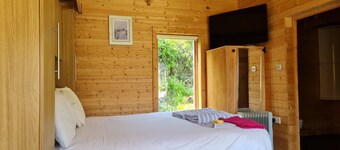 Pet Friendly Private Cabin Town Eurotunnel Beach