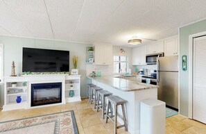 Fridge, microwave, oven, stovetop - Tradewinds Condominiums, unit 501, 7 - 139th Street, Ocean City, Md  21842 (Ocean City)