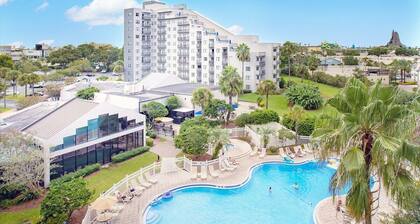 Cozy Resort Condo near Universal & Disney