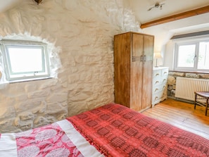 2 bedrooms, individually decorated, individually furnished, free WiFi - Penfeidr Newydd (Newport)
