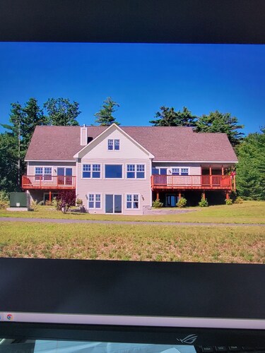 Lake Winnipesaukee,  Boat Dock, Summer Hot Tub and Game Room