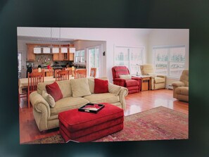 Fireplace - Lake Winnipesaukee,  Boat Dock, Summer Hot Tub and Game Room (Laconia)
