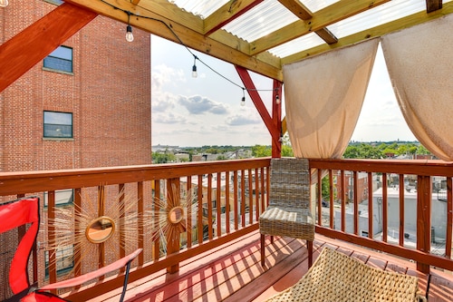 Quirky Baltimore Townhome ~ 2 Mi to Inner Harbor