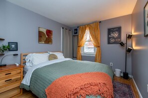 2 bedrooms, iron/ironing board, travel cot, WiFi