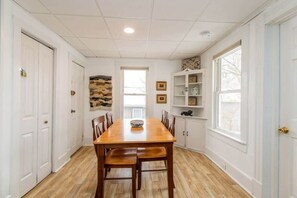 Dining - 3Bed Apt 5 Mins to i89, w/ off street parking! (Winooski)