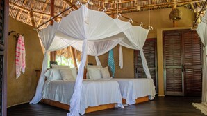 Deluxe Room | In-room safe - Playa Viva (Petatlan)
