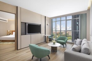 Down duvets, free minibar, in-room safe, blackout curtains - Holiday Inn TongXiang by IHG (Jiaxing)