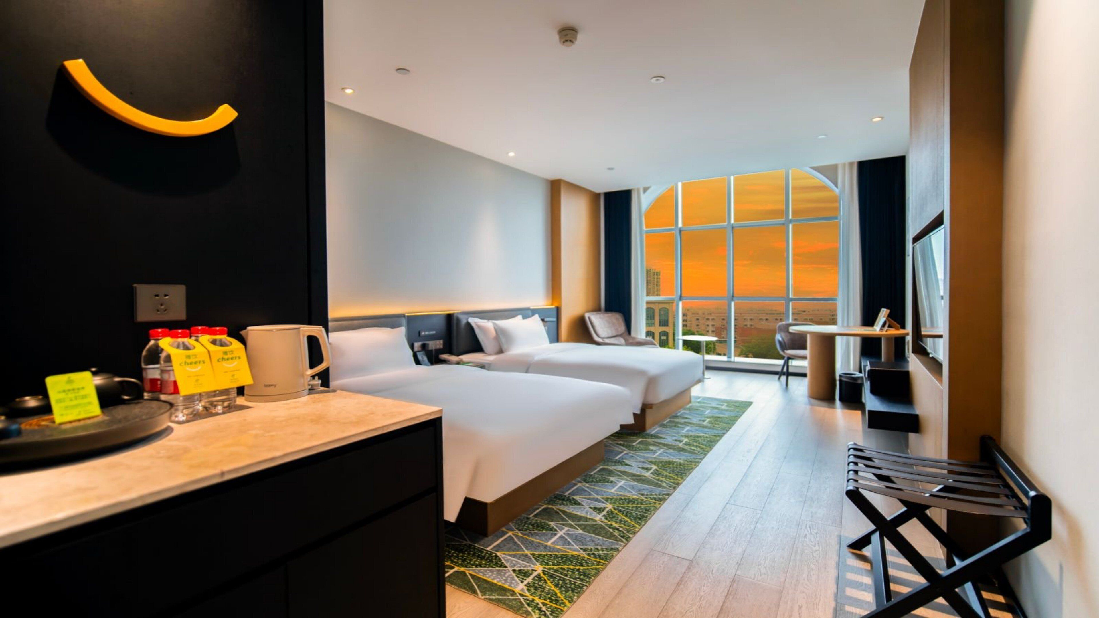 Standard Room, 2 Twin Beds | Down comforters, free minibar, in-room safe, blackout drapes