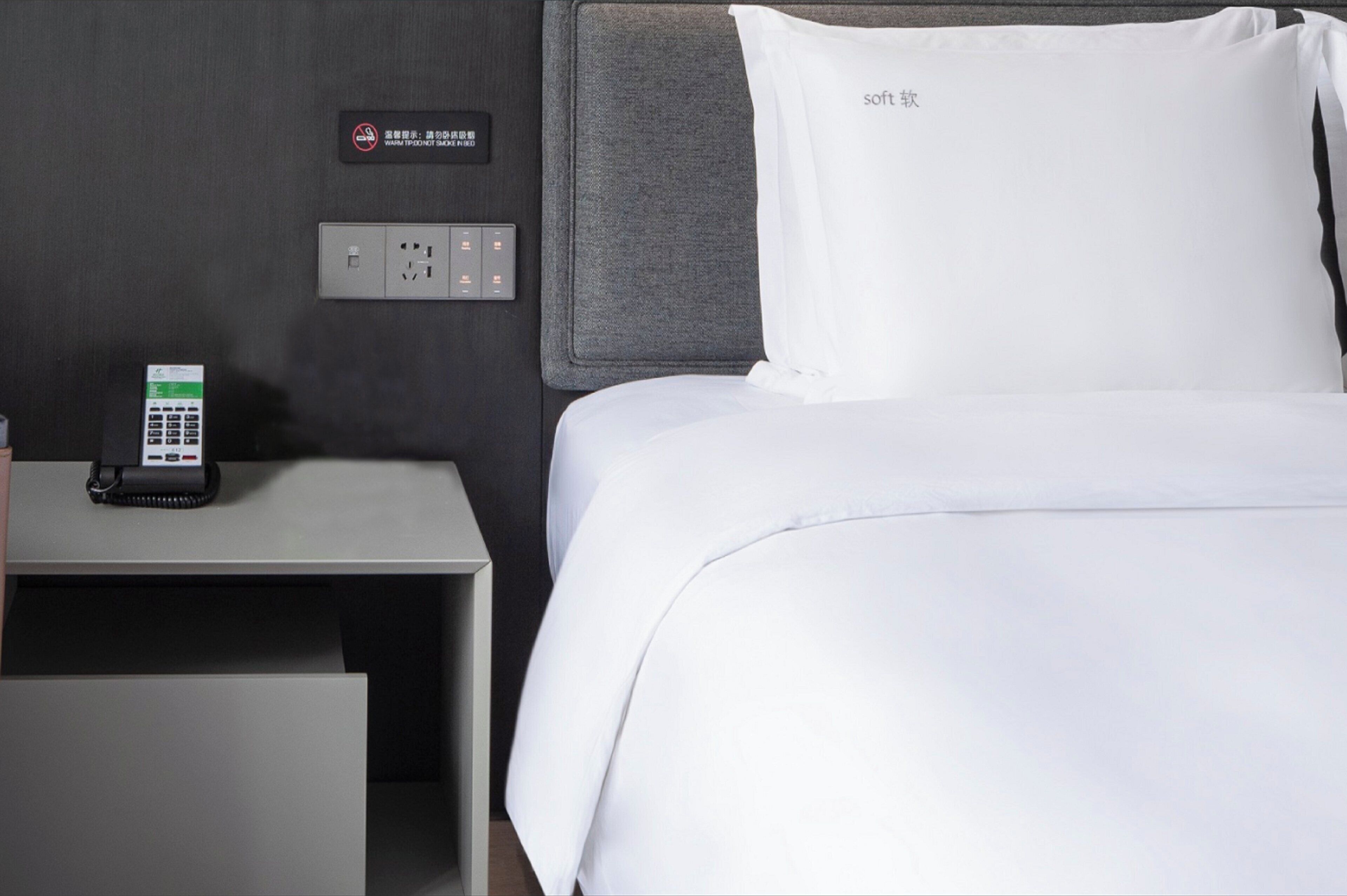 Down comforters, free minibar, in-room safe, blackout drapes