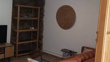 Smart-TV, peis og bordtennis