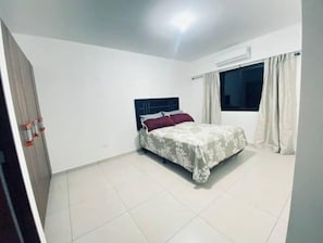 3 bedrooms, WiFi