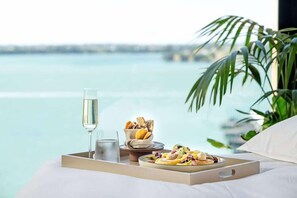 Botón de imagen sin clasificar, 2 de 69