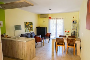 House, Smoking | 8 bedrooms, soundproofing - Myrtos Cottages Kefalonia (Kefalonia)