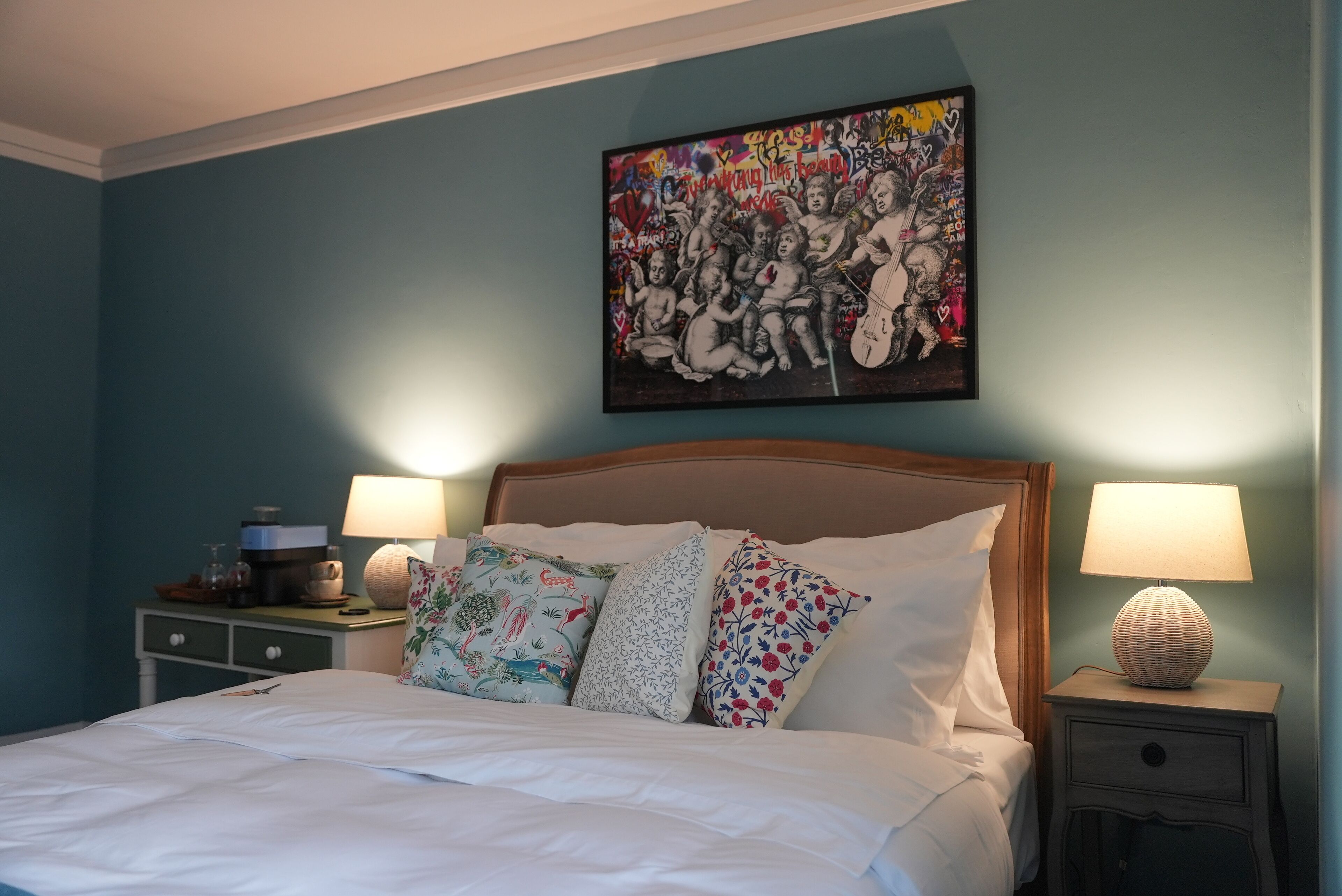 Signature Suite | Free WiFi