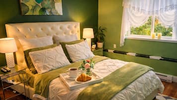 1 Schlafzimmer, Zimmersafe, Schreibtisch, Bügeleisen/Bügelbrett