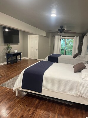 2 chambres, fer et planche à repasser, Wi-Fi gratuit, draps fournis