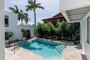 Pool - Fabulous one of a kind direct beach/gulf front home-Sleeps 12 (Redington Beach)