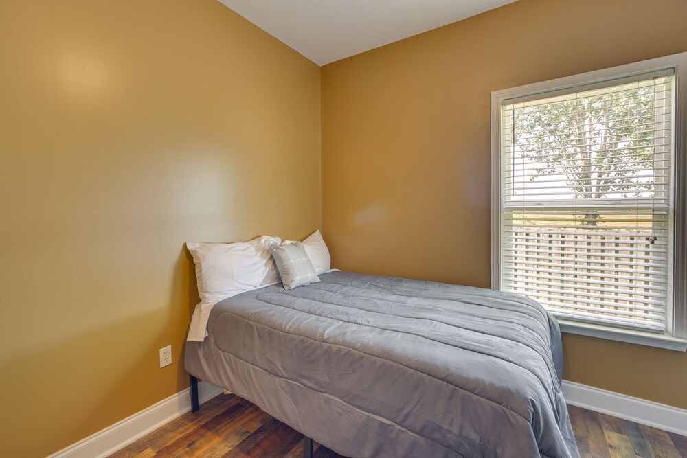 PetFriendly Moundville Home w/ Fenced Backyard! Tuscaloosa County Vrbo