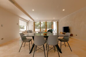 Condo | Dining room