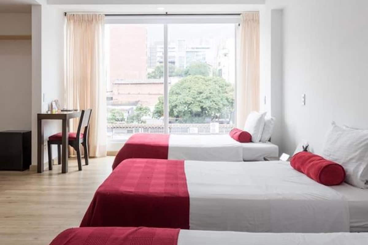 Kamar Triple Klasik | 1 kamar tidur, kedap suara, Wi-Fi gratis, dan seprai linen