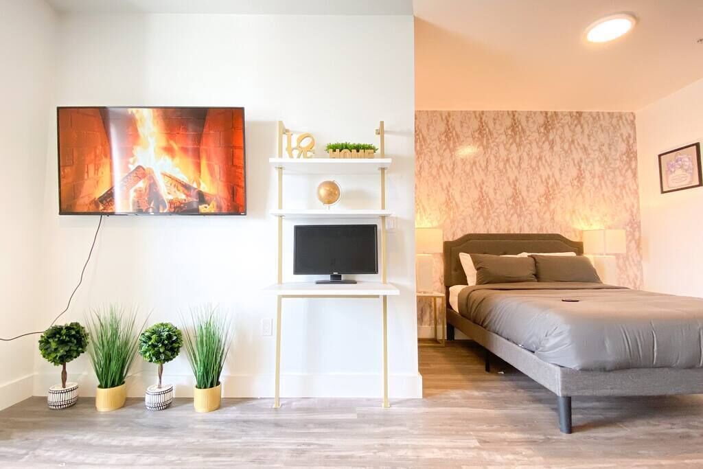 1 bedroom, iron/ironing board, WiFi, bed sheets