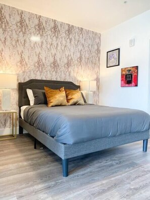 1 bedroom, iron/ironing board, WiFi, bed sheets - Modern Luxe Apartment in Heart of Silicon Valley (Milpitas)