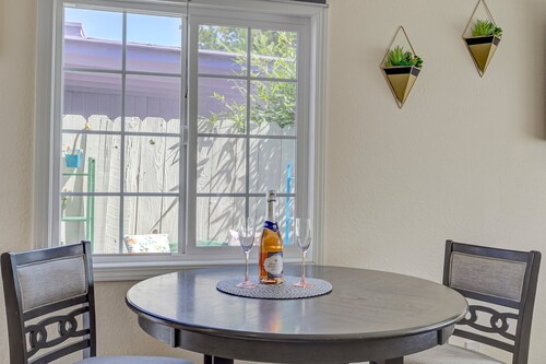 Remodeled Studio w/Fast Wi-Fi in Heart of Bay Area