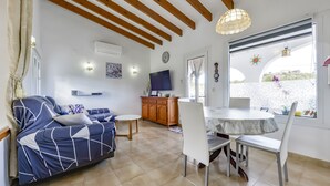 Unclassified image, 2 of 31, button - Rafol - Townhouse with views of the Rock, community pool, and tennis court (Calpe)