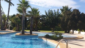 Unclassified image, 3 of 31, button - Rafol - Townhouse with views of the Rock, community pool, and tennis court (Calpe)