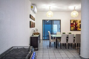 Dining - NEW Casa Downtown Cozumel 5BR 4BR with pool (Cozumel)