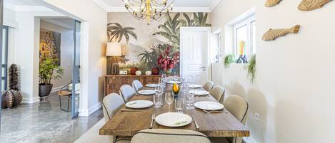 تناول الطعام