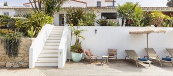 Estoril Contemporary Garden Villa by CadenzaLux