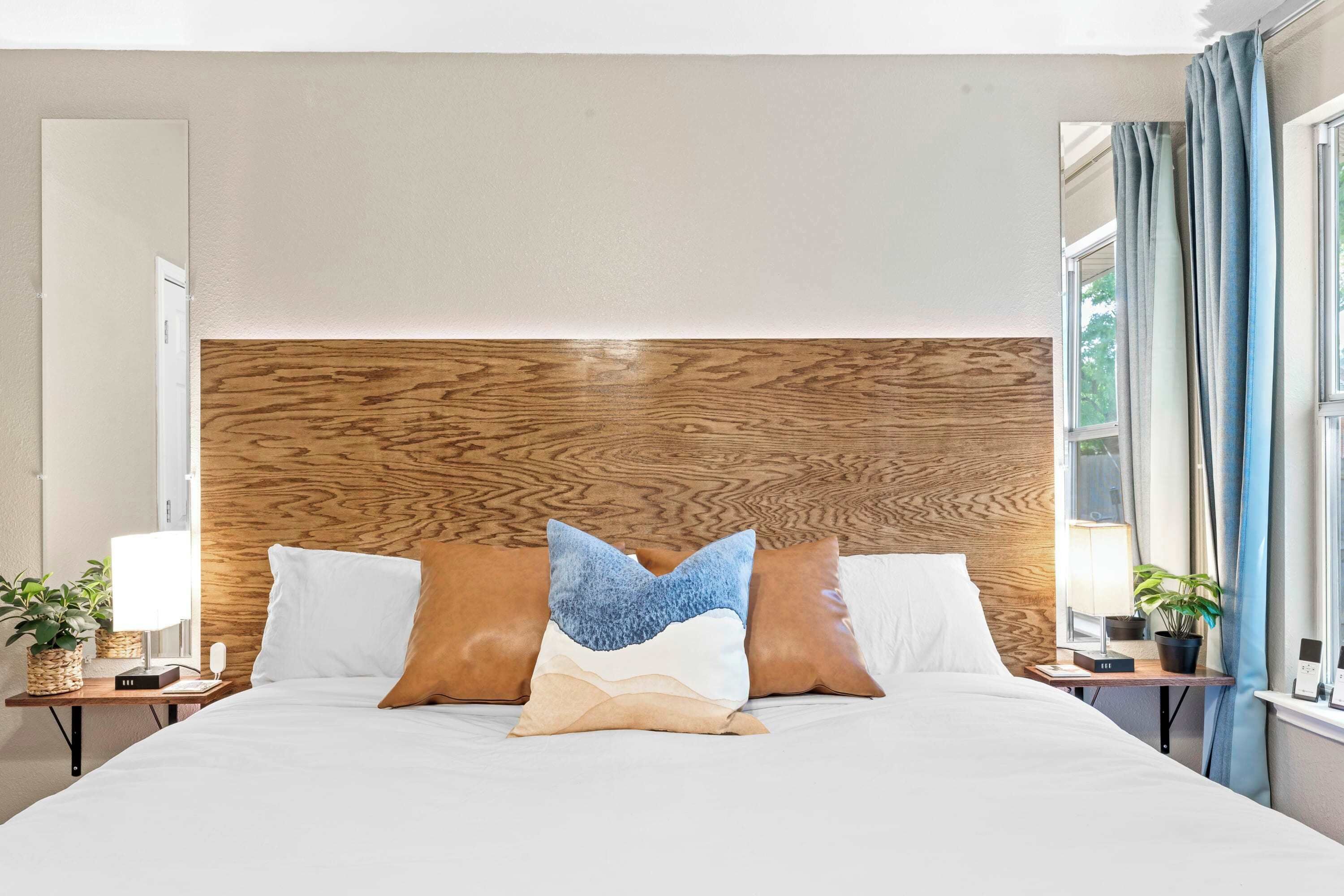 3 bedrooms, desk, iron/ironing board, WiFi