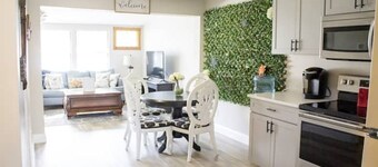 Charming Villa near Disney, pool, 4 beds, sleeps 5