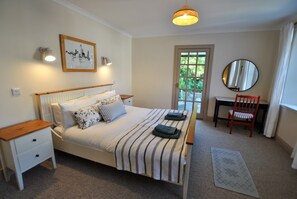 3 sovrum, strykjärn/strykbräda och sängkläder