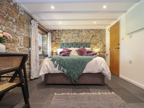 1 غرفة نوم وبديكورات فريدة لكل غرفة وطراز فريد لكل وحدة وواي فاي مجانًا