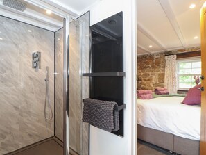 1 غرفة نوم وبديكورات فريدة لكل غرفة وطراز فريد لكل وحدة وواي فاي مجانًا