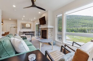 TV, fireplace - Clearwater Lofts #205, Building 1 (Keystone)