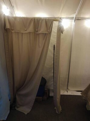 Towels - Serene 7 Treehouse Tent tranquil romantic getaway! (Grandview)