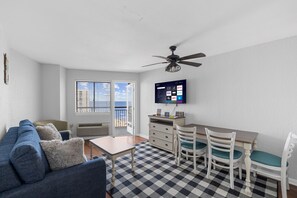 Smart TV - Sandy Shoreline Hideout One BR (Myrtle Beach)