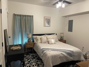 3 室のベッドルーム、アイロン / アイロン台、WiFi、ベッドシーツ